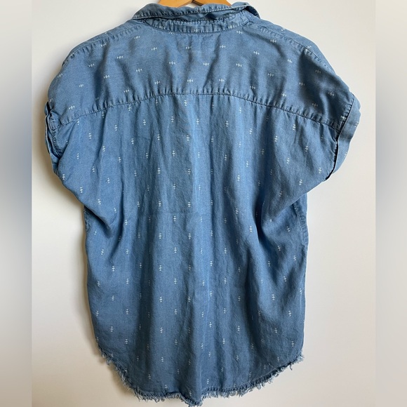 Denim button up top - Picture 2 of 8